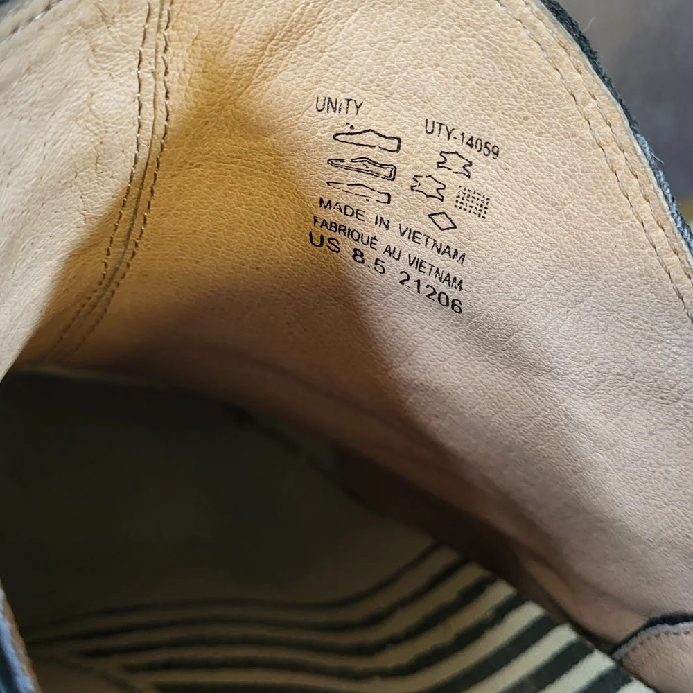 Taos Footwear Unity Black Casual Sneakers - Picture 5 of 6